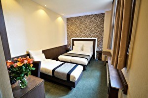 Boutique Triple  Room